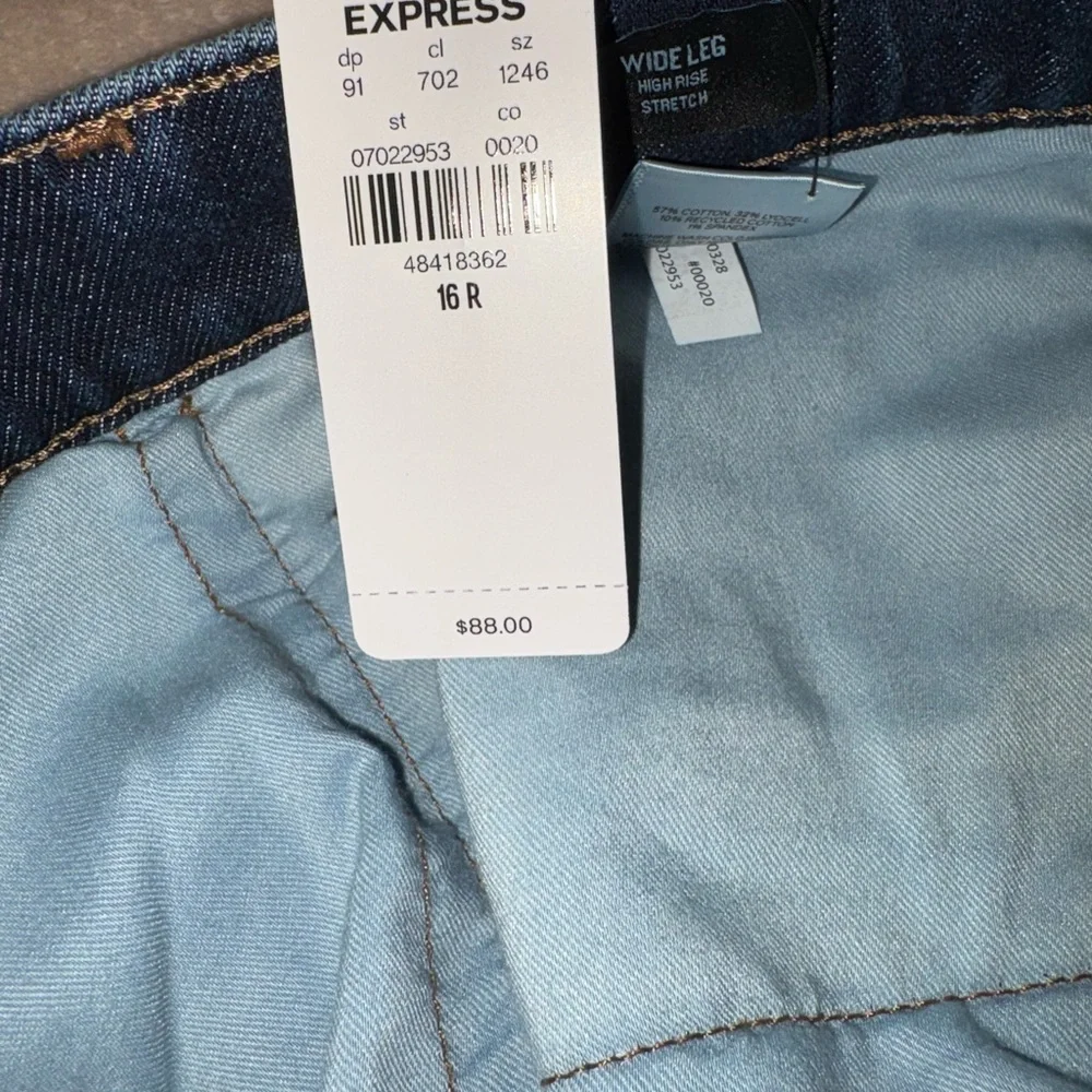 NWT Express Dark wash High Rise Wide leg jeans Sz 16 - Picture 4 of 5